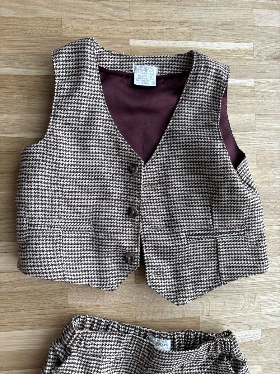 Lotti & Set di vestiti: Formal Suites for baby – Nuovo (secondo la descrizione) da Confignon venduto da Second_Hand_Ch 1