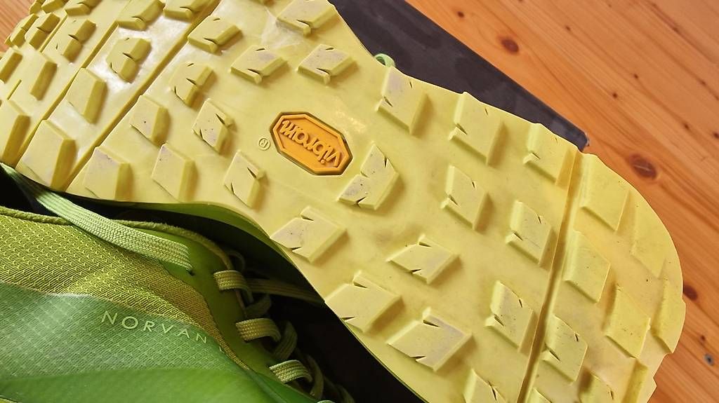 Scarpe da donna: Arcteryx Trail Running Schuh Damen – Usato da Beinwil am See venduto da hei_v2s7 2