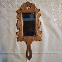 Antiker kleiner Handspiegel aus Holz