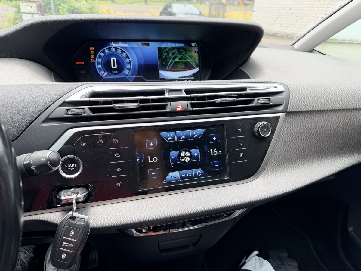 Citroën Autos: Citroen C4 Picasso 1.6 Benzin – Defekt aus Bauma von aut_dy8s 8