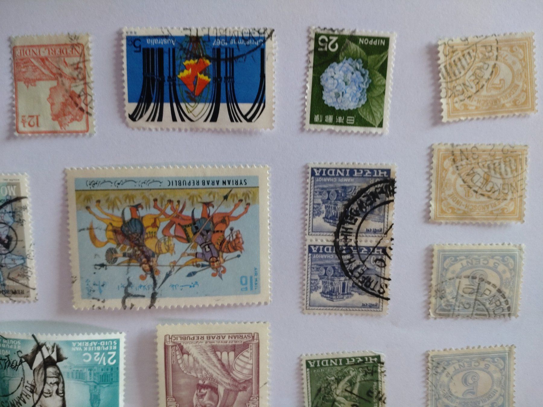 Tutti i francobolli: Timbres divers - 1970 et plus – Usato da Bernex venduto da lezard53 9