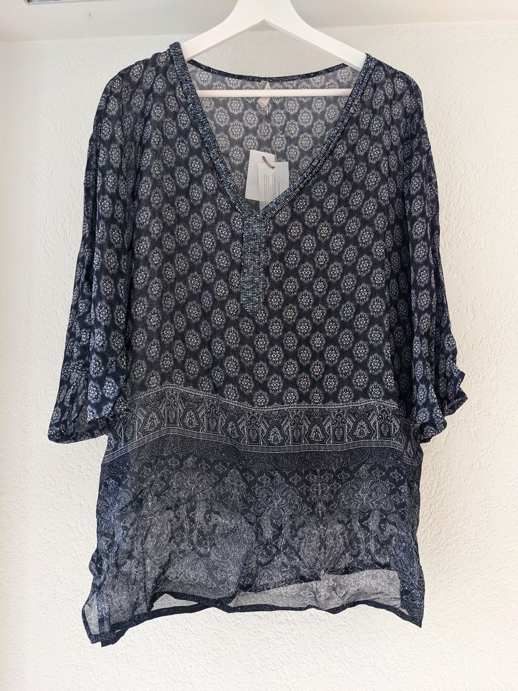 Camicette: Alberto Bini Bluse mit Rocailleperlen 1size – Usato da Lengnau AG venduto da Nathi88
