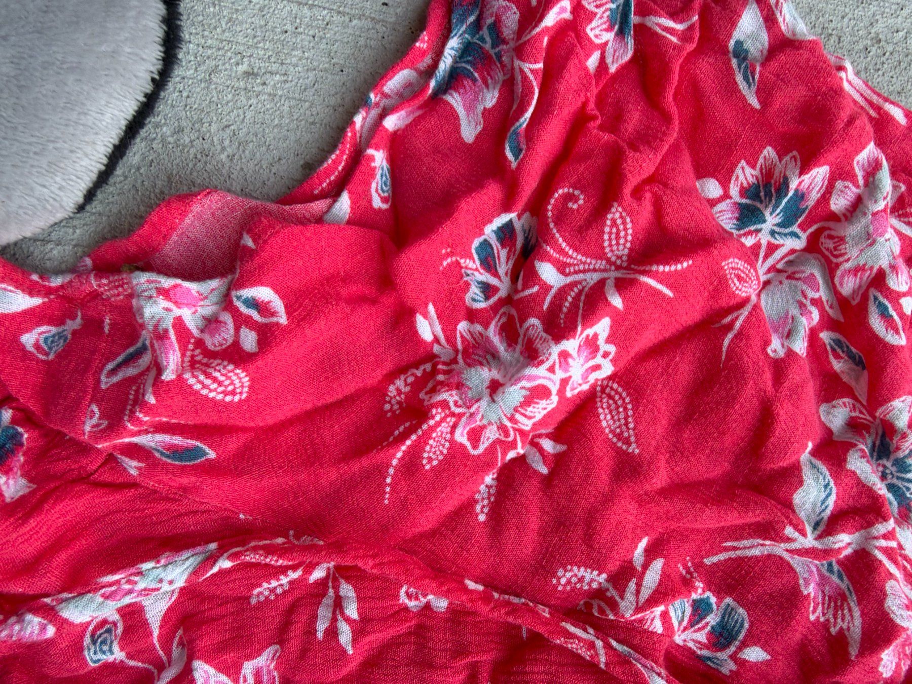 Top: Sommerlicher  mit Blumenmuster, Grösse XS – Usato da Riehen venduto da edu_92w7 6