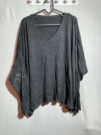 Grauer Pullover ca. Gr. XXL