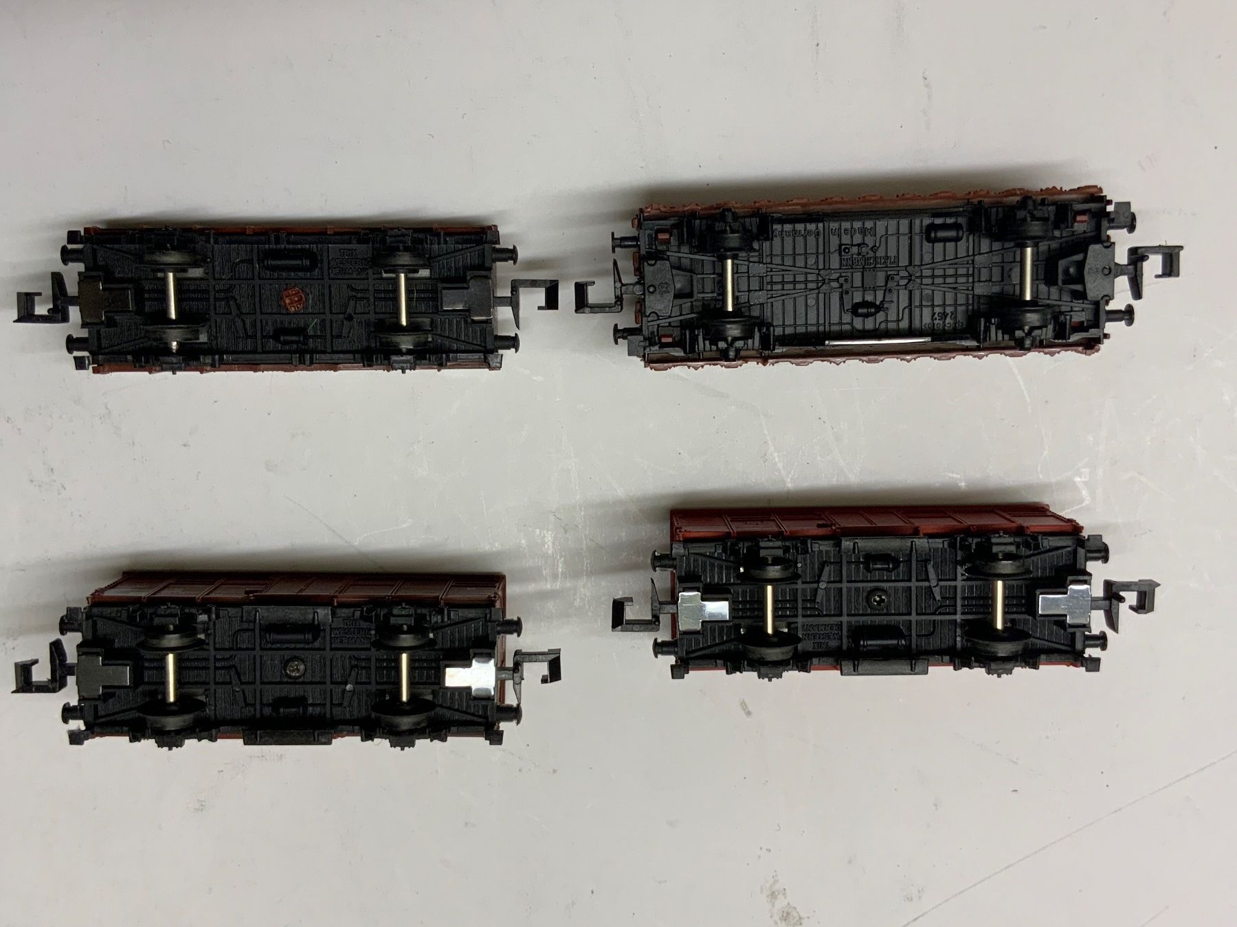 Fleischmann Modellini di ferrovie: 4 Stück, vesch. Güterwagen,  Spur N – Usato da Altnau venduto da mar_kfk2 7