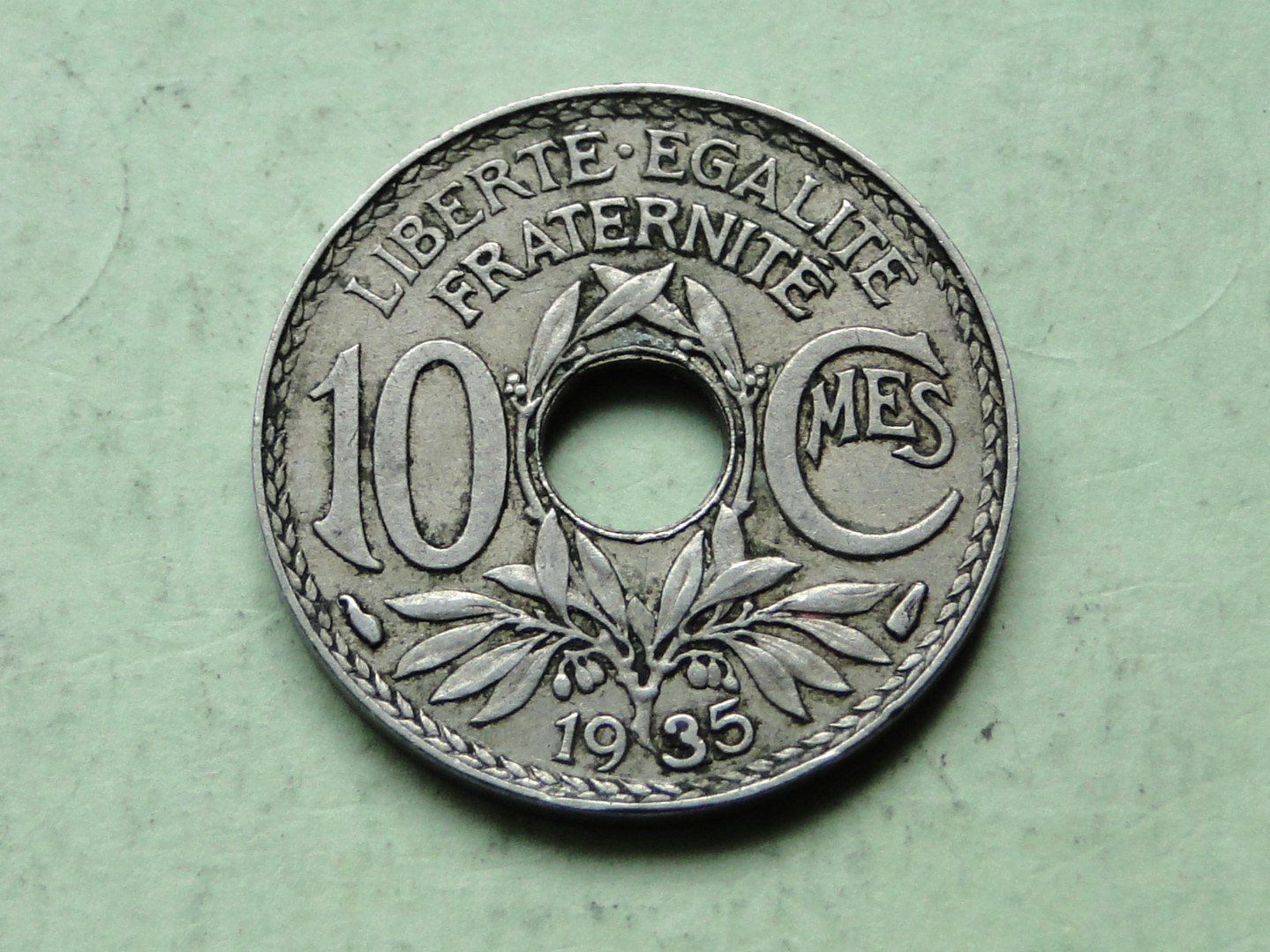 Alle Münzen: 10 Centimes France Lindauer 1935 – Gebraucht aus Killwangen von cyrano56