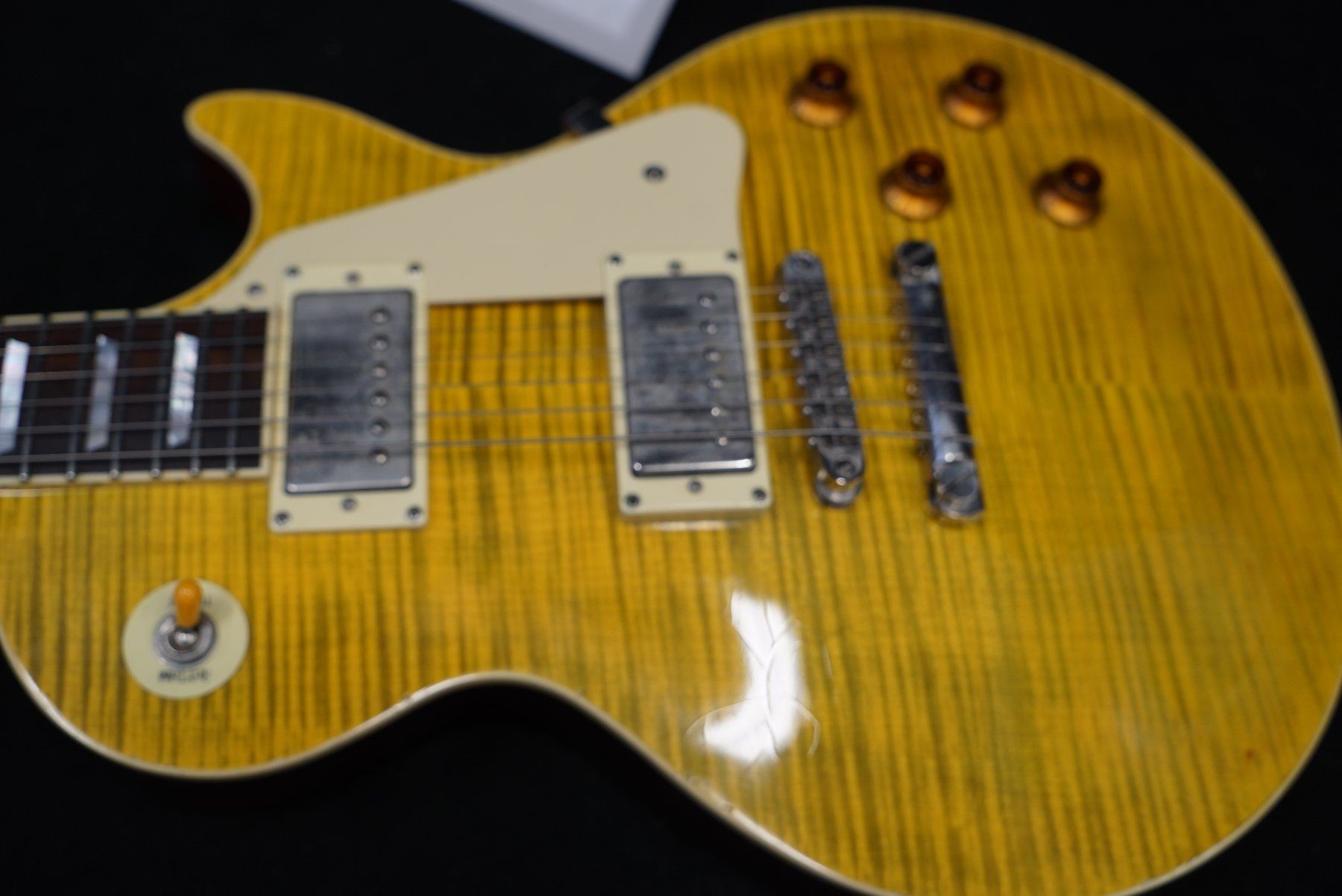 Maybach Strumenti musicali: Maybach Lester Wild Saffron Custom Shop Aged Koffer – Usato da Ortschwaben venduto da Musictrade 5