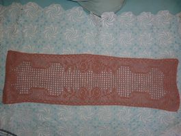 Häkeldecke / Tischläufer, altrosa, Handarbeit, Boho-Style