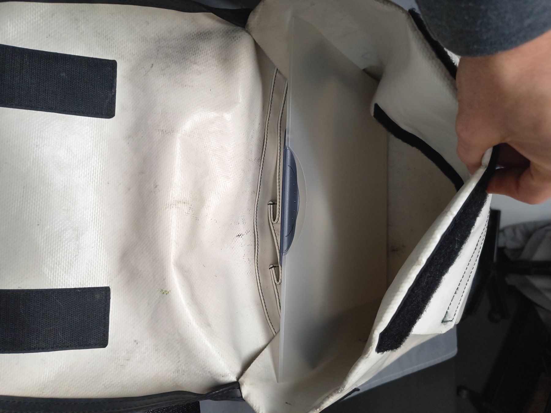 Freitag Borse: Freitag Tasche, Dexter, uni weiss – Usato da Steffisburg venduto da laali 4