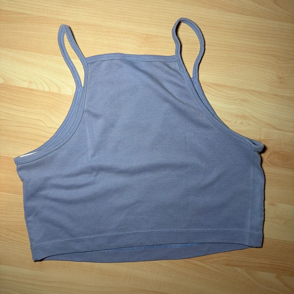 Top: Nike Lavender Crop Top - Summer Essential, Size L – Usato da St. Gallen venduto da ber_82p9 2