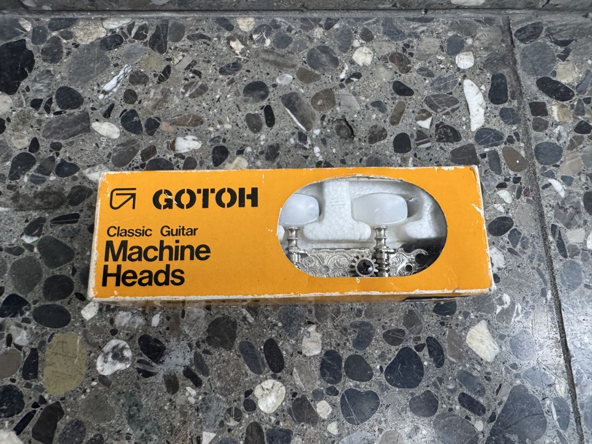 Musikinstrumente: Gotoh 35P165 Classic Guitar Machine Heads – Gebraucht aus Bern von A.W.S.R 1