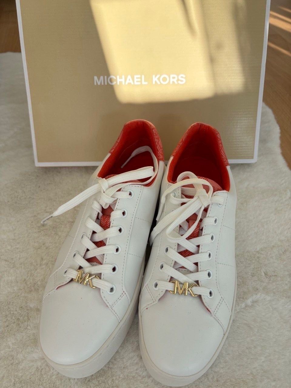 Michael Kors Scarpe da donna: Michael Kors Sneaker – Nuovo e nell'imballaggio originale da Bern venduto da ViksiBash