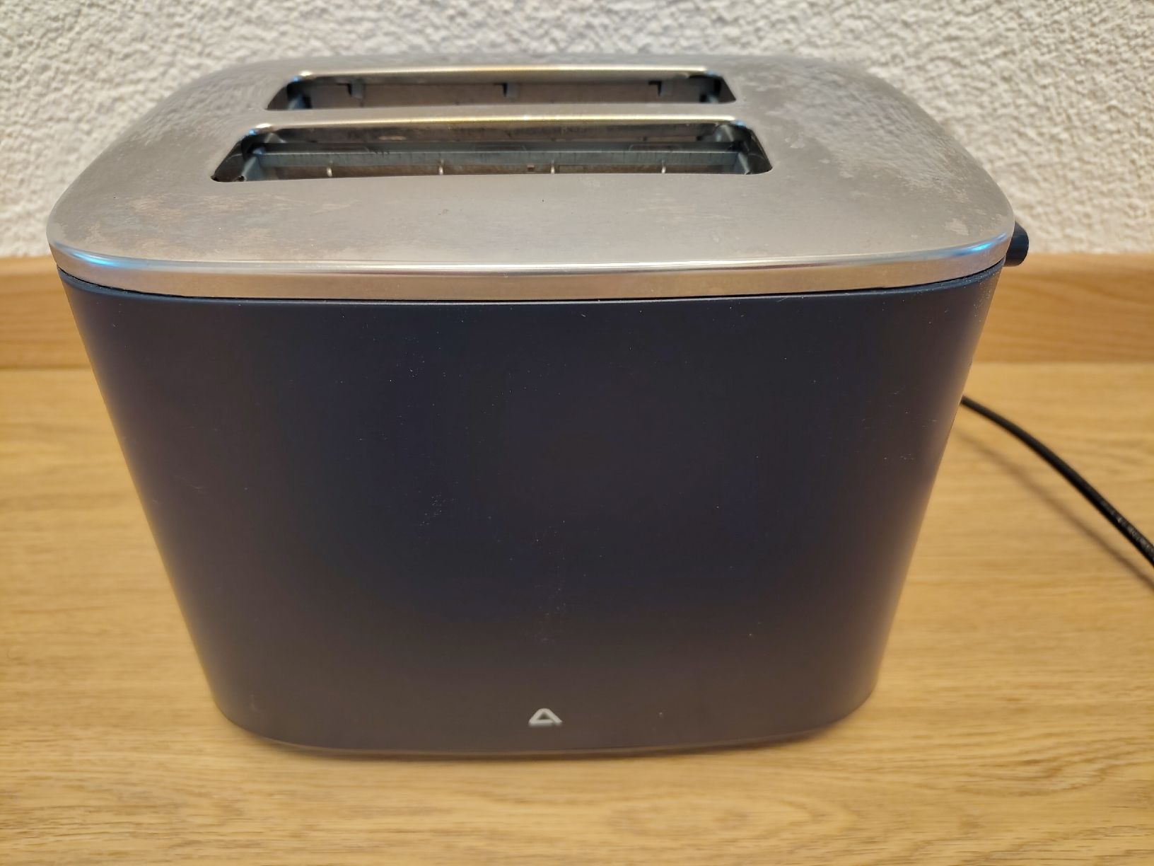 Elettrodomestici da cucina: Toaster in dunkelblau. Kaum gebraucht. – Usato da Zürich venduto da Almohammed 1