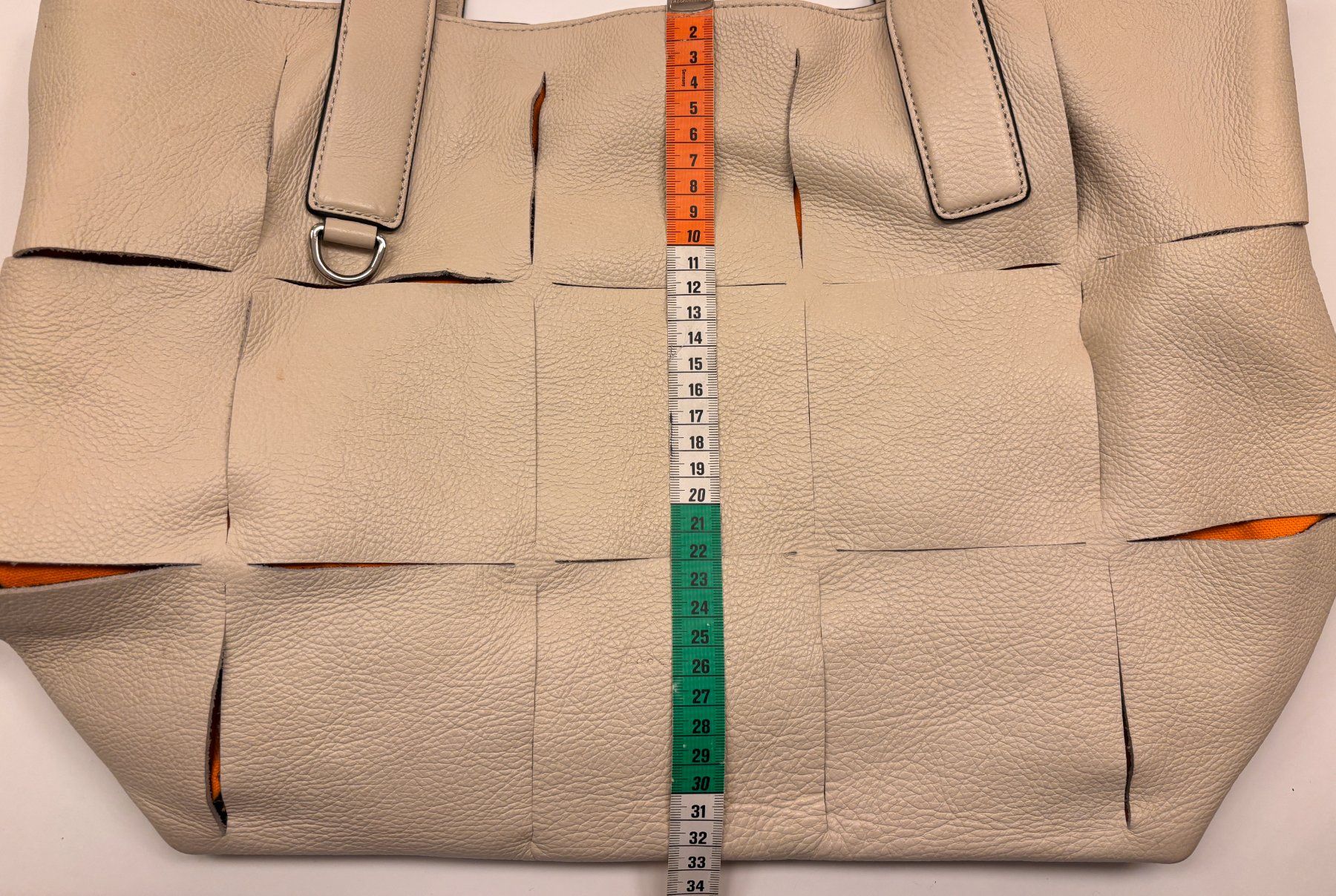Coccinelle Borse da donna: Tasche von COCINELLE – Usato da Birmensdorf ZH venduto da CAS-ZRH 8