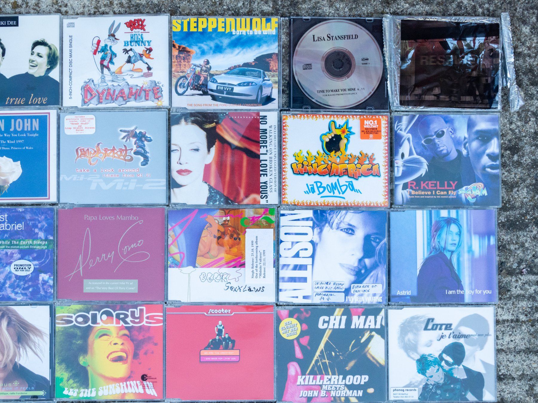 CDs: Lot 100 CDs singles – Gebraucht aus Belmont-sur-Yverdon von ag97 3