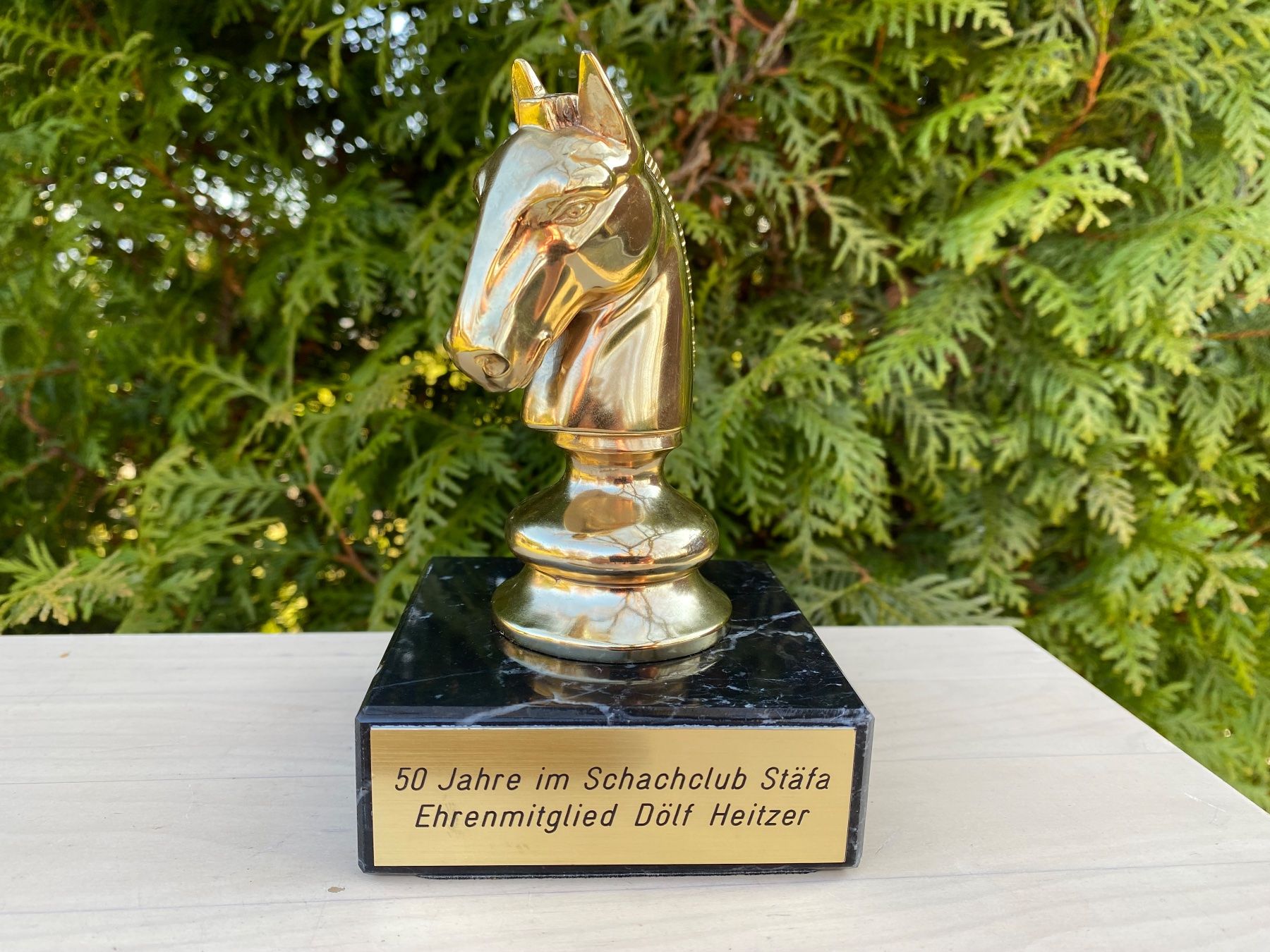 Statuette: schöne Schachfigur auf Marmorsockel – Usato da Feldbach venduto da Fea1 1