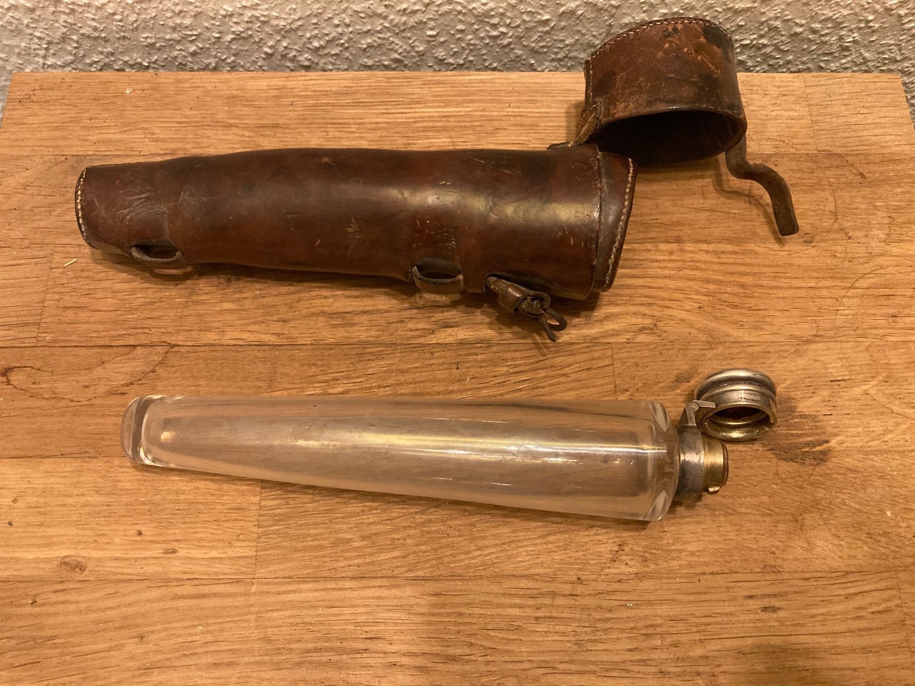 Bottiglie: ANTIKE ENGLISCHE WHISKY TRAGFLASCHE – Usato da Bottmingen venduto da Surubi 1