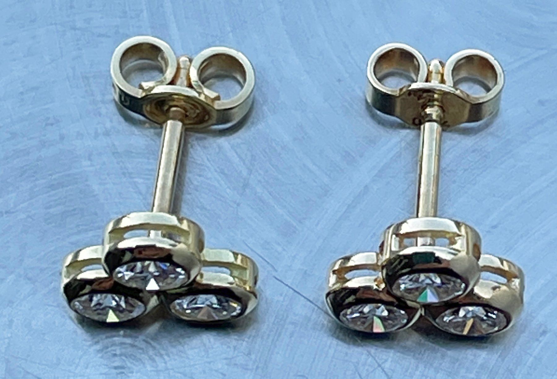 Ohrringe & -stecker: Ohr-Stecker gemäss Bilder und Beschrieb – Gebraucht aus Chur von elifor 2