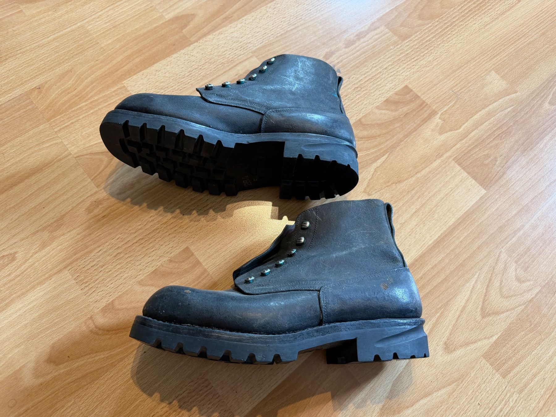 Schweizer Armee Uniformi: Schuhe Militär – Nuovo (secondo la descrizione) da Aarau venduto da KorgPA 1