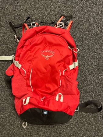 Osprey Hikelite 18 Wanderrucksack, Top Zustand, Rot!