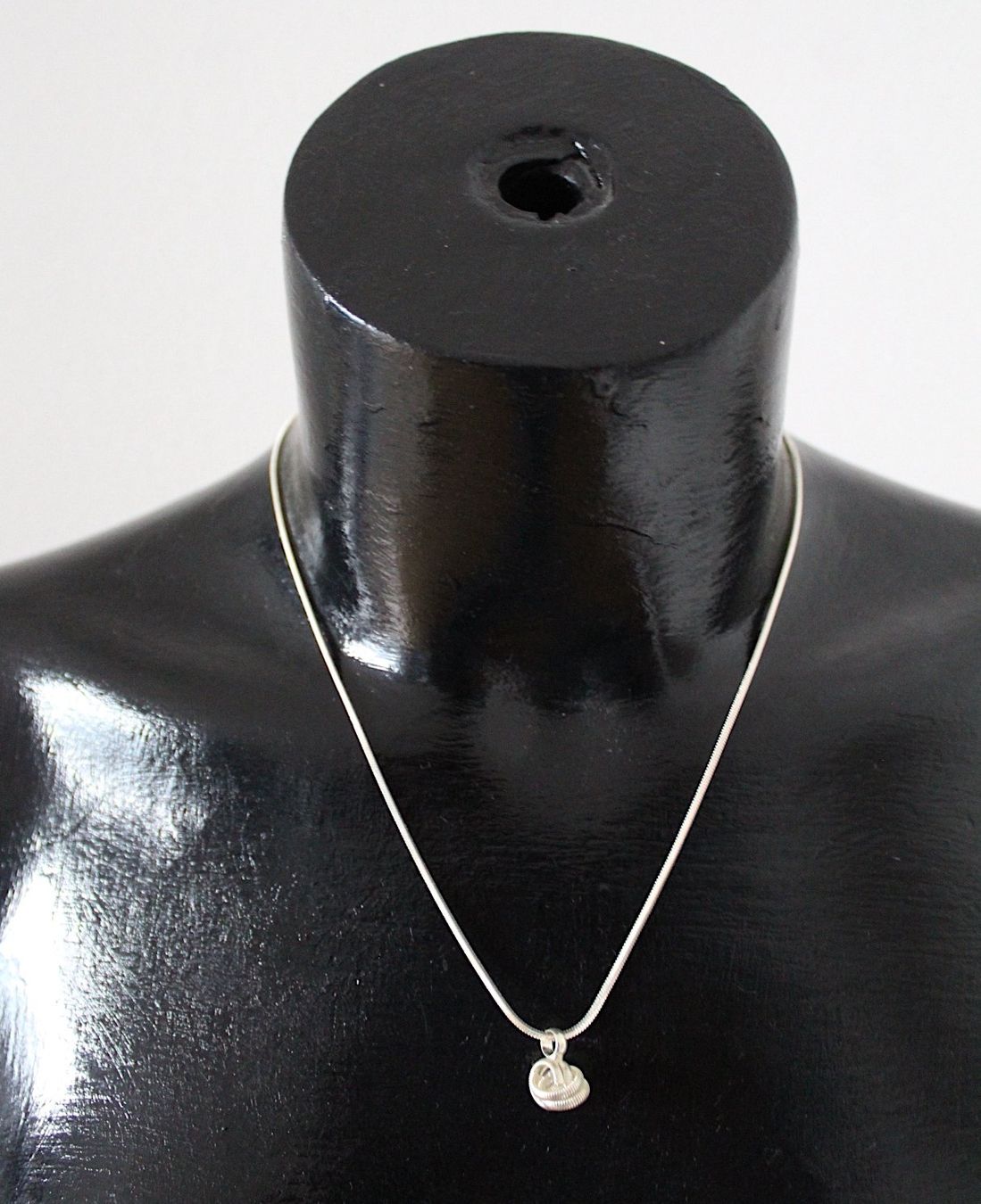 Catenine: Modeschmuck Kette, Neu. max. Länge ca. 24 cm. – Usato da Locarno venduto da madame-tus-sauds 1