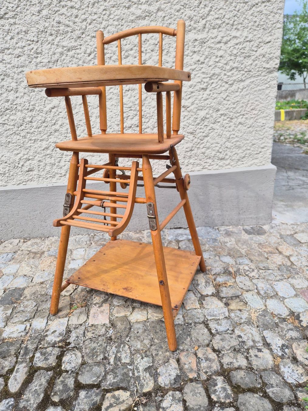 Hochstühle: KINDERSTUHL / ESSSTUHL / VINTAGE / GEBRAUCHT – Gebraucht aus Kirchberg BE von MSLG48