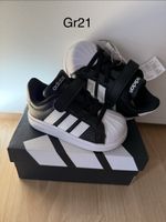 Adidas Kinderschuhe Grösse 21 neu