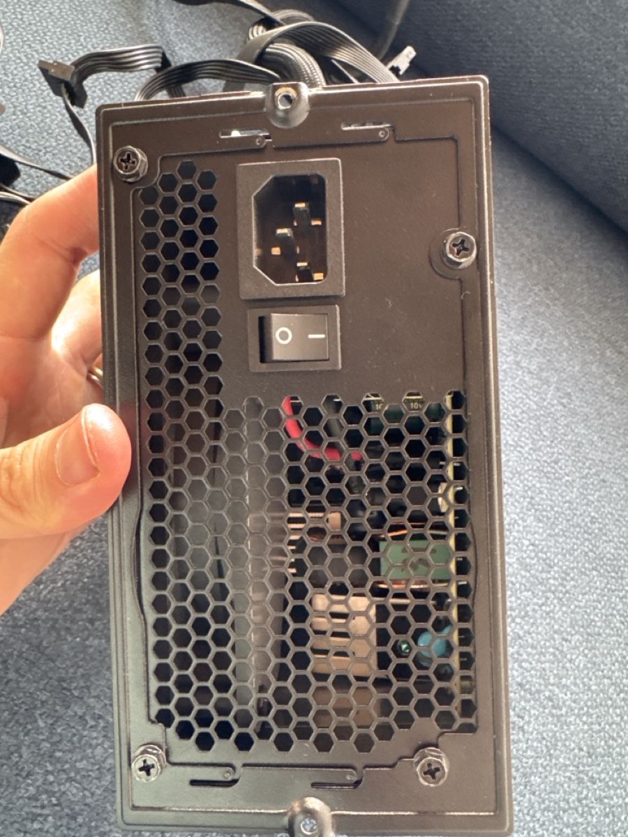 PCs: Netzteil  EVGA 700W 80 Plus – Gebraucht aus Basel von Spcmn 2