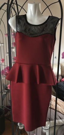 Robe moulante à volant sexy Headgirl rouge bordeaux 36