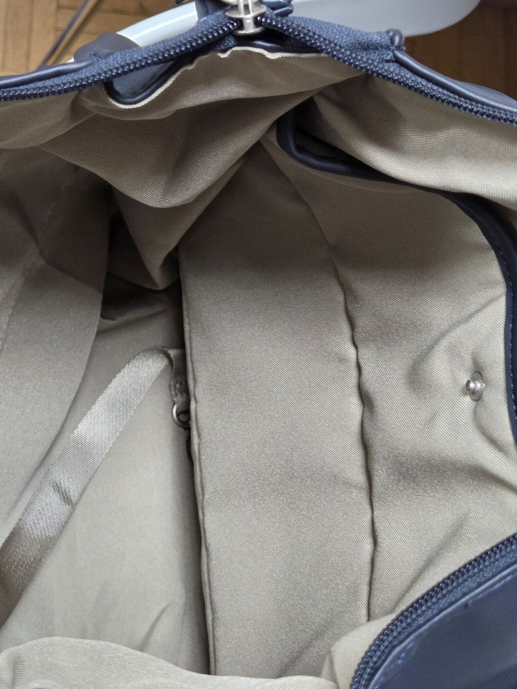 Zwei Zaini: ZWEI Rucksack – Usato da Embrach venduto da Musti20 4