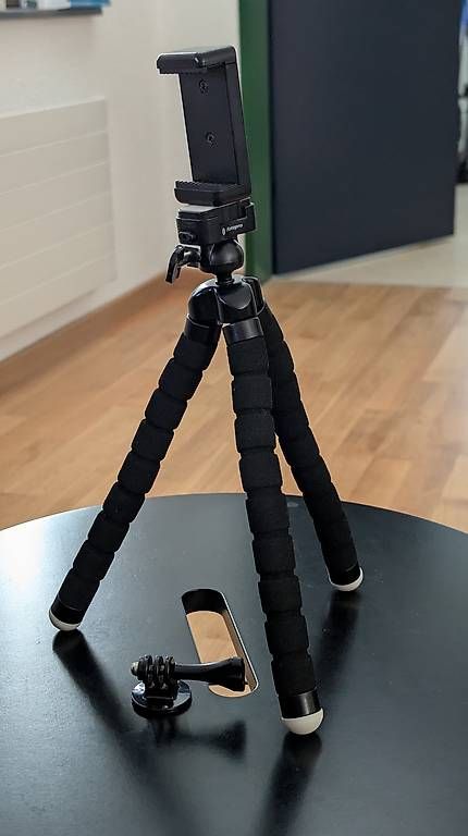 Stative & Stativköpfe: Flexibles Smartphone / Gopro Stativ – Gebraucht aus Herisau von and_m627