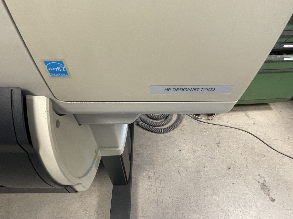 Hewlett Packard Stampanti: HP DesignJet T7100 Grossformatdrucker - Top Zustand! – Usato da Wängi venduto da Bmo 2
