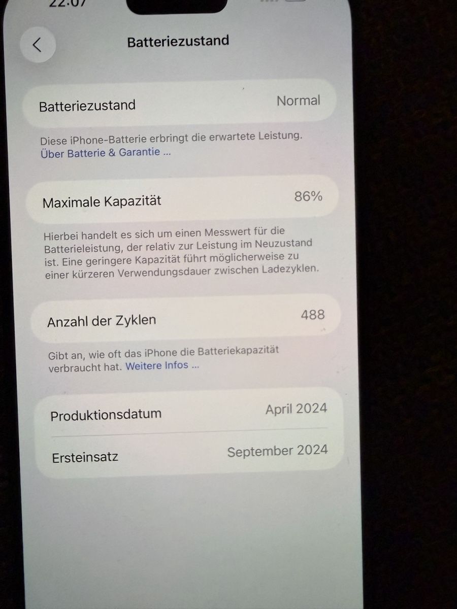 Apple Handys / Smartphones: Apple iPhone 15 Pro Max  sehr gutem Zustand – Gebraucht aus Hünenberg von Franjavi70 4