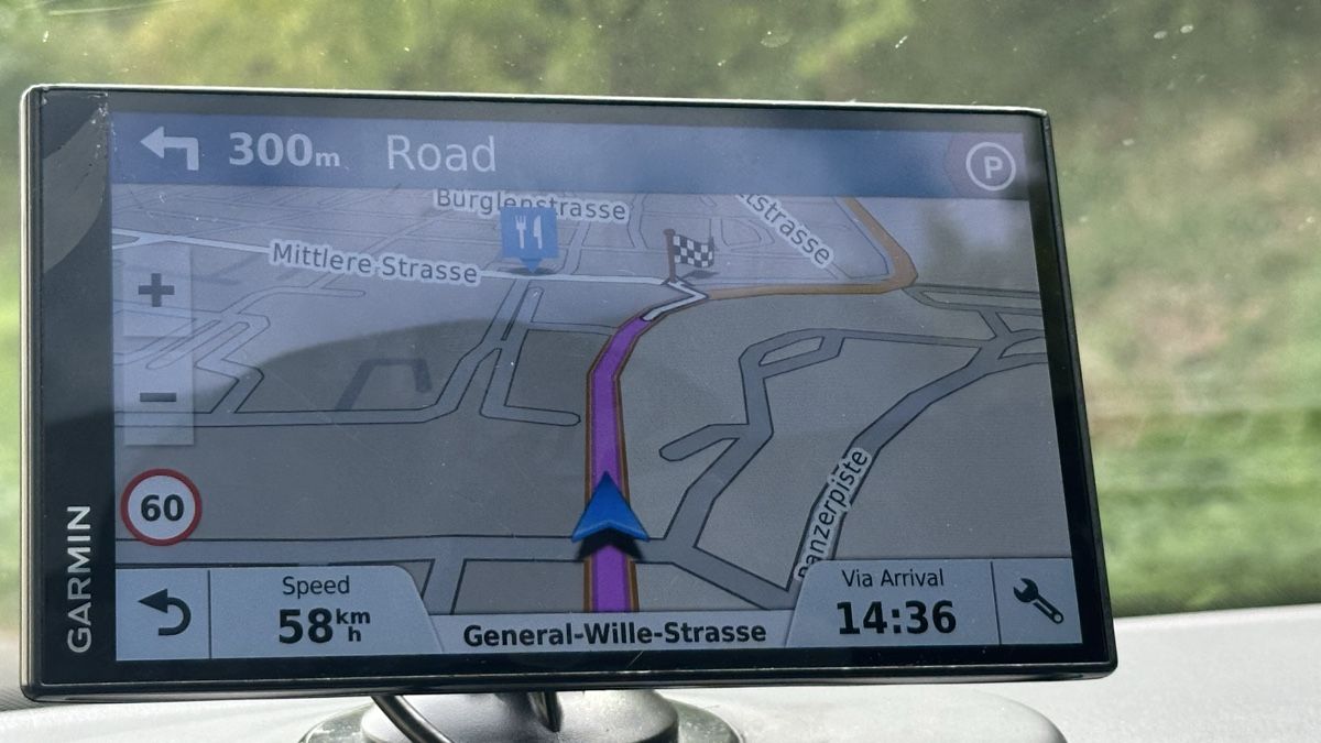 Garmin Navigatori: GarminDriveSmart 61 Navigation – Usato da Thun venduto da James_VI 7
