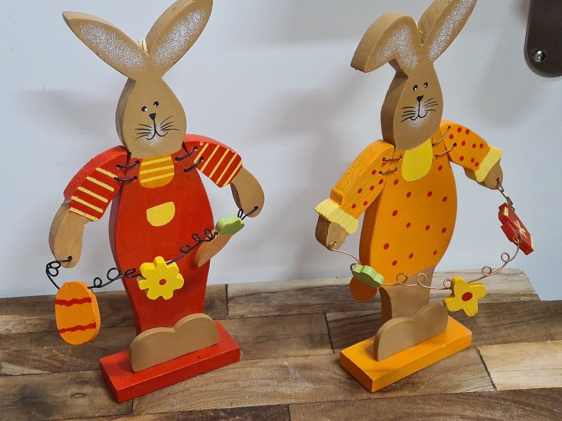 Tutte le decorazioni: 2 Holz-/ Drahtfiguren je H 22 cm – Usato da Amriswil venduto da kleindeko 1