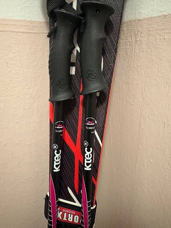 Sci: Ski, inkl. Schuhe und Stöcke – Usato da Bern venduto da gab_ncg6 1