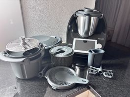 Thermomix (Schwarz) mit Garantie bis Juni 2029