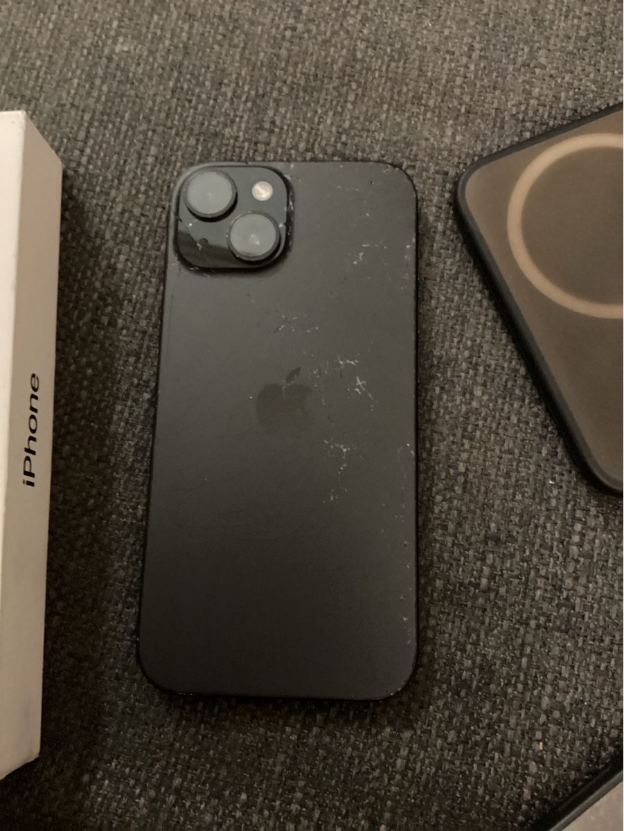 Apple Portables: iPhone 15 128GB – D'occasion à Locarno par gilsousa 2