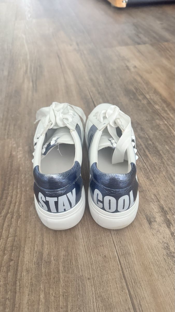 Kennel + Schmenger Scarpe da donna: Damen Sneaker weiss blau Grösse 38.5/39 – Nuovo (secondo la descrizione) da Kloten venduto da 20RM 1