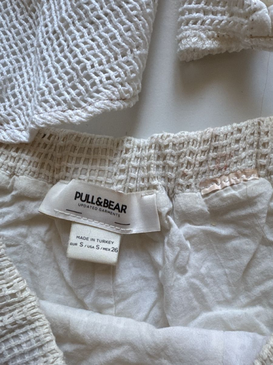 Pull&Bear Lots de vêtements: Ensemble Pull&Bear chemise short crochet blanc taille S – D'occasion à Malleray par sam_9bkx 1