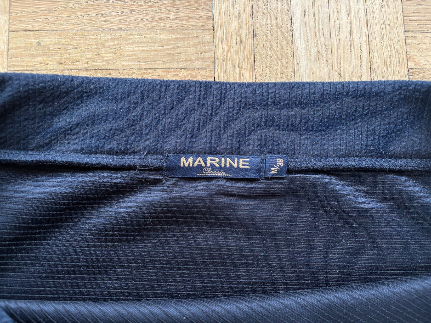 Gonne: Netter Rock im Marine-Look, Gr. M – Usato da Wettingen venduto da _Nordliechtli_ 2