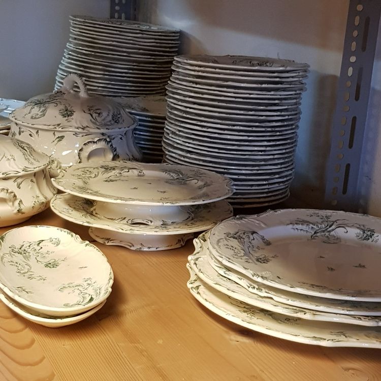 ancien service de table de 79 pièces, manufacture de GIEN (Gebraucht