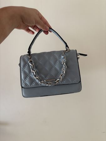 Stylish Blue Quilted Shoulder Bag with Chain Detail