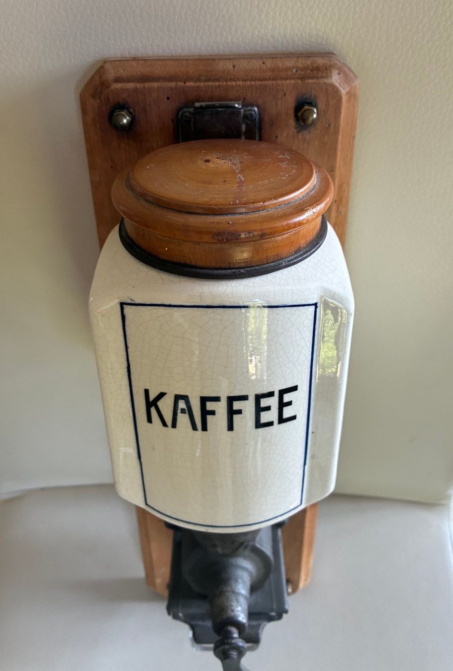 Elettrodomestici da cucina: Antike Wand-Kaffeemühle – Usato da Uznach venduto da Kas-Fri 1