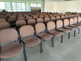 40 Stk. Stapelstühle, Konferenzstühle von Girsberger
