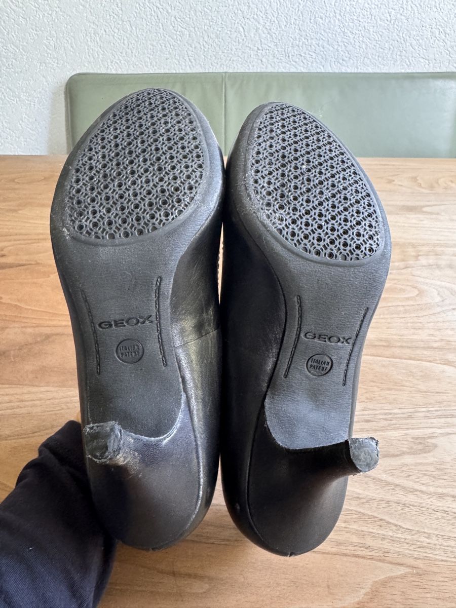Pompe & Parti di ricambio: Geox Pumps Gr.35 Leder – Usato da Rüti ZH venduto da make 3