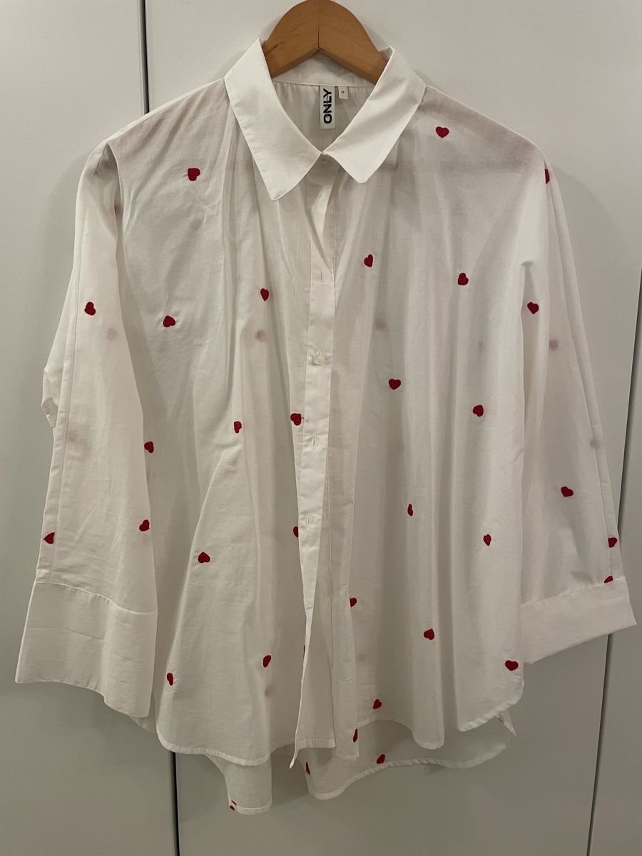 Only Camicette: Only Heart Embroidered Blouse - Spring Style - M Size – Nuovo (secondo la descrizione) da Oberwil BL venduto da Stellochkas