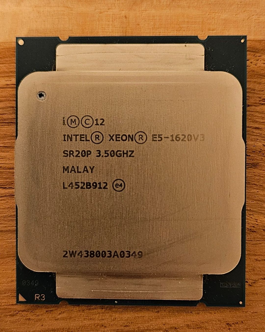Intel Componenti elettronici: Intel Xeon E1620V3 – Usato da Sonceboz-Sombeval venduto da Prinz7_ 1
