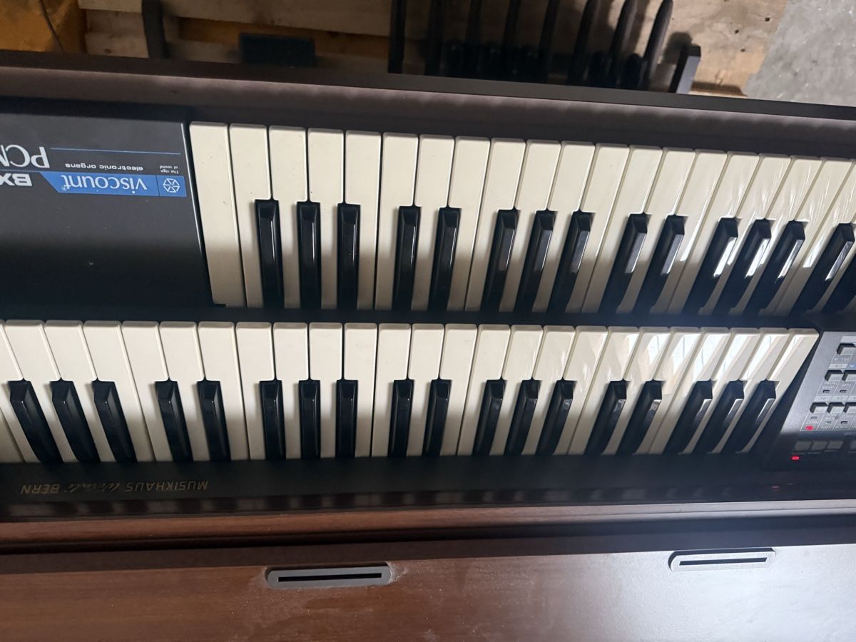 Musikinstrumente: Elektroorgel – Gebraucht aus Horriwil von Carrera68 1