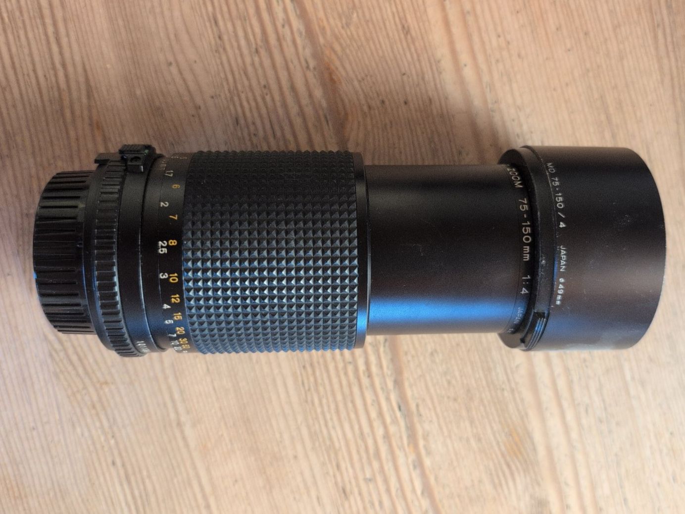 Minolta Kamera: Minolta XD7 Analogkamera mit 2 Objektiven & Blitz – Gebraucht aus Baden von log_mq7q 7